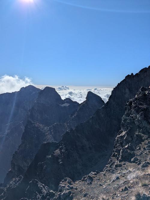 /adventures/a-louest-des-mascareignes/a-lassaut-du-piton-des-neiges/3f9840ed-e941-4397-a22d-c2ff4ff039fe_hu4524998382794906288.jpg